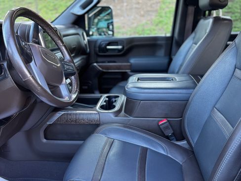 Used 2022 GMC Sierra 2500 Denali w/ Denali Ultimate Package image 9