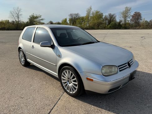 Used 2005 Volkswagen GTI FWD image 4