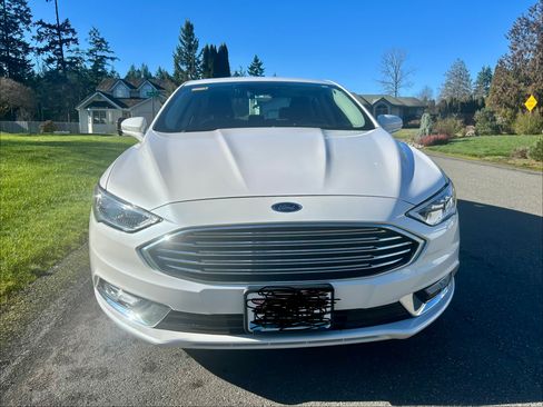 Used 2017 Ford Fusion Titanium image 1
