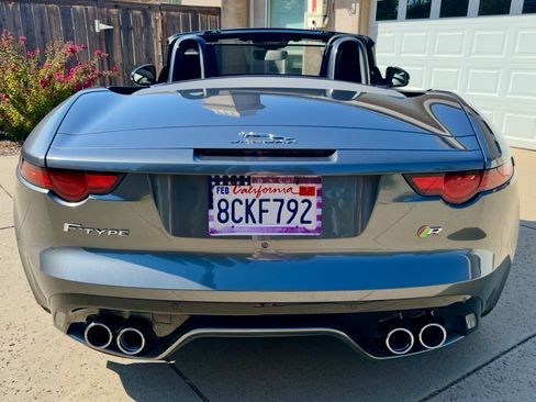 Used 2018 Jaguar F-TYPE R image 5