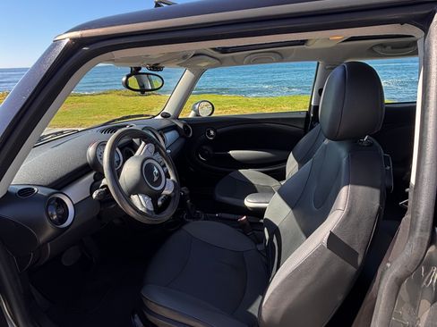 Used 2010 MINI Cooper Hardtop image 13