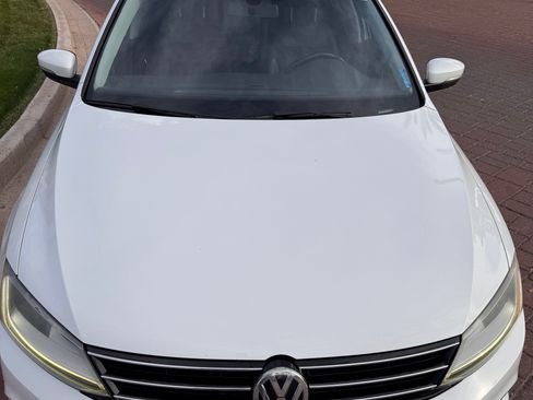 Used 2017 Volkswagen Jetta SEL image 11