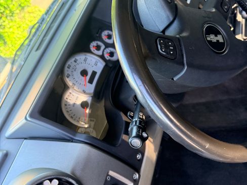 Used 2004 HUMMER H2 Luxury image 5