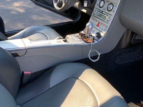 Used 2006 Chrysler Crossfire Limited image 14