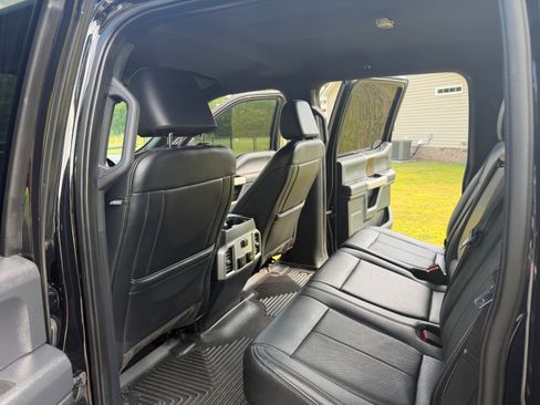 Used 2022 Ford F250 Lariat w/ Tremor Off-Road Package AWD/4WD image 14