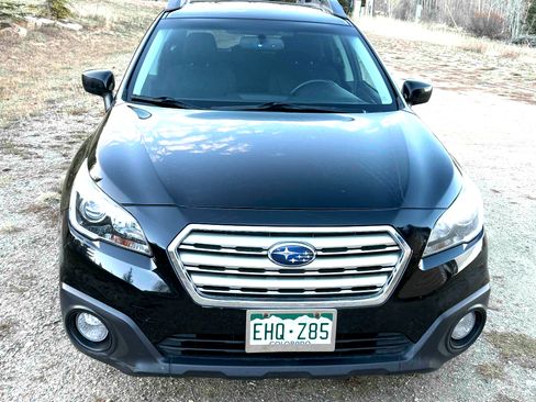 Used 2015 Subaru Outback 2.5i Premium image 2