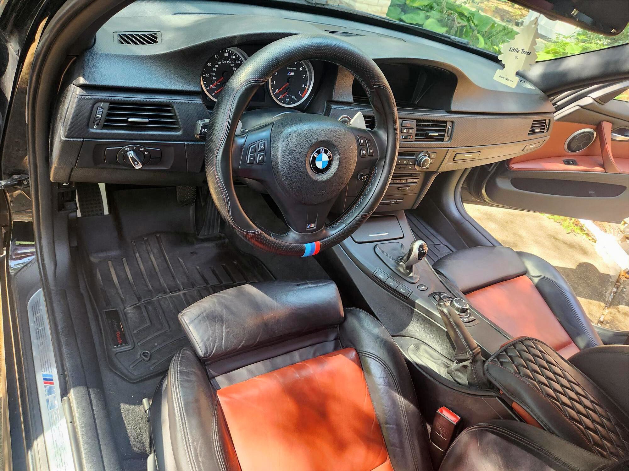 Used 2011 BMW M3 Sedan RWD image 18