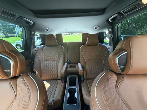 Used 2026 INFINITI QX60 Autograph w/ Dark Cargo Package AWD/4WD image 12