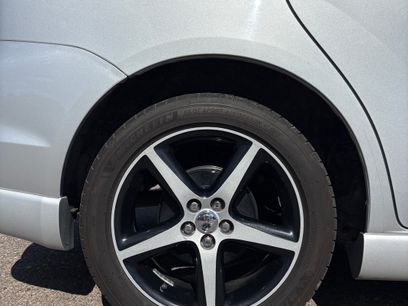 Used 2007 Toyota Matrix XR w/ Extra Value Pkg 2