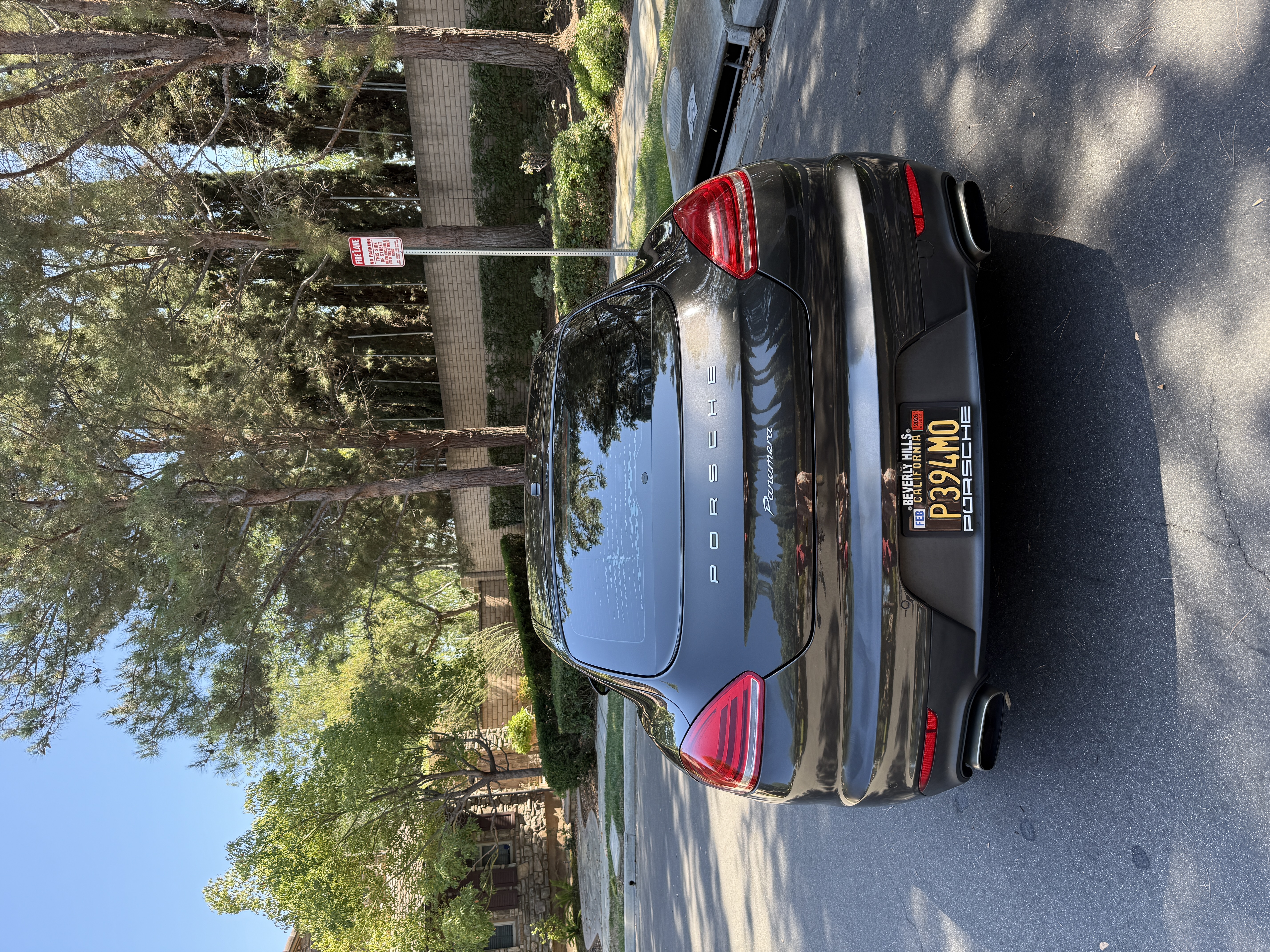 Used 2015 Porsche Panamera image 4