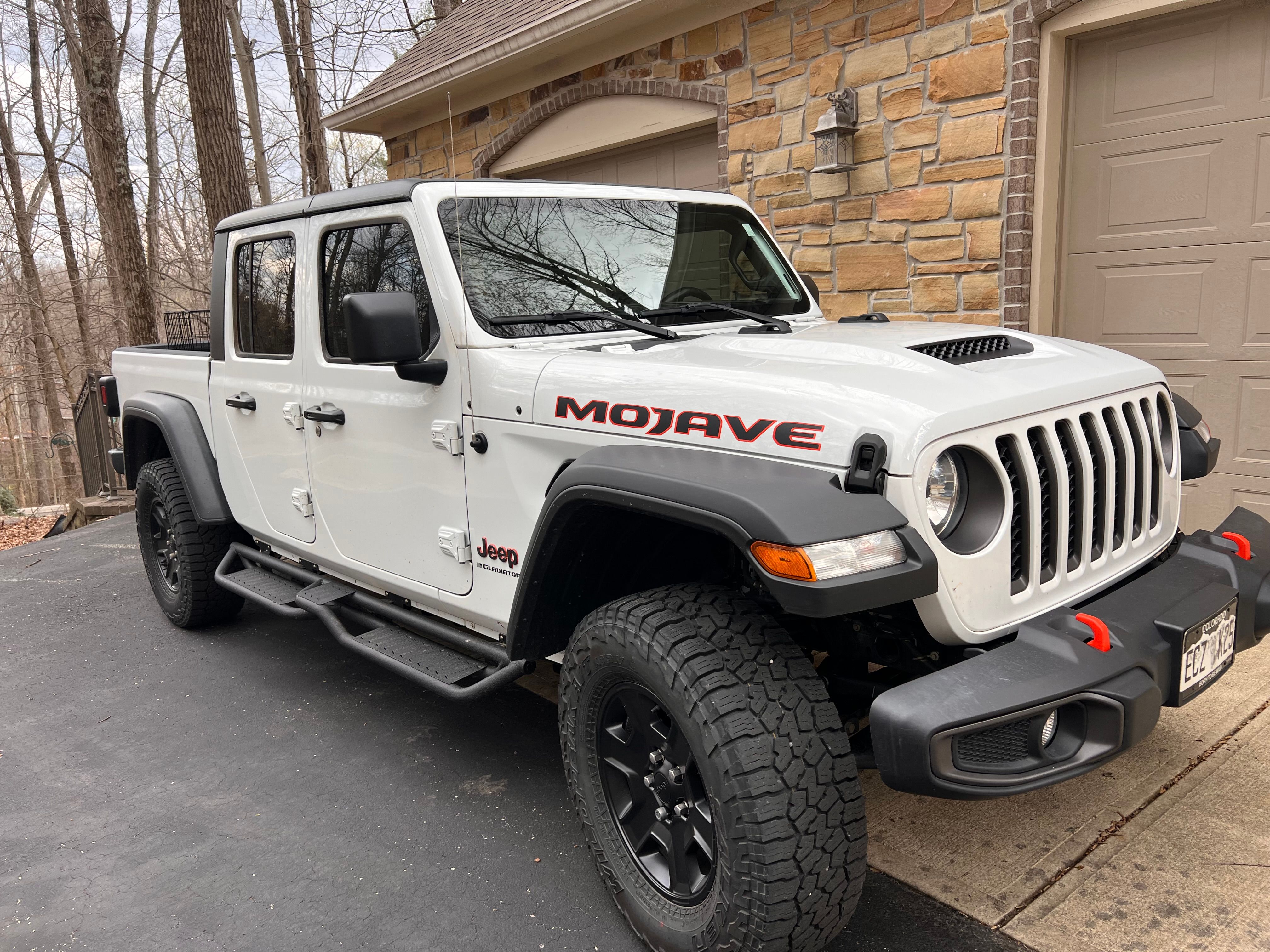 Used 2023 Jeep Gladiator Mojave w/ Cold Weather Group AWD/4WD image 9