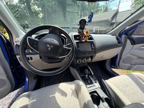 Used 2021 Mitsubishi Outlander Sport SE AWD/4WD image 6