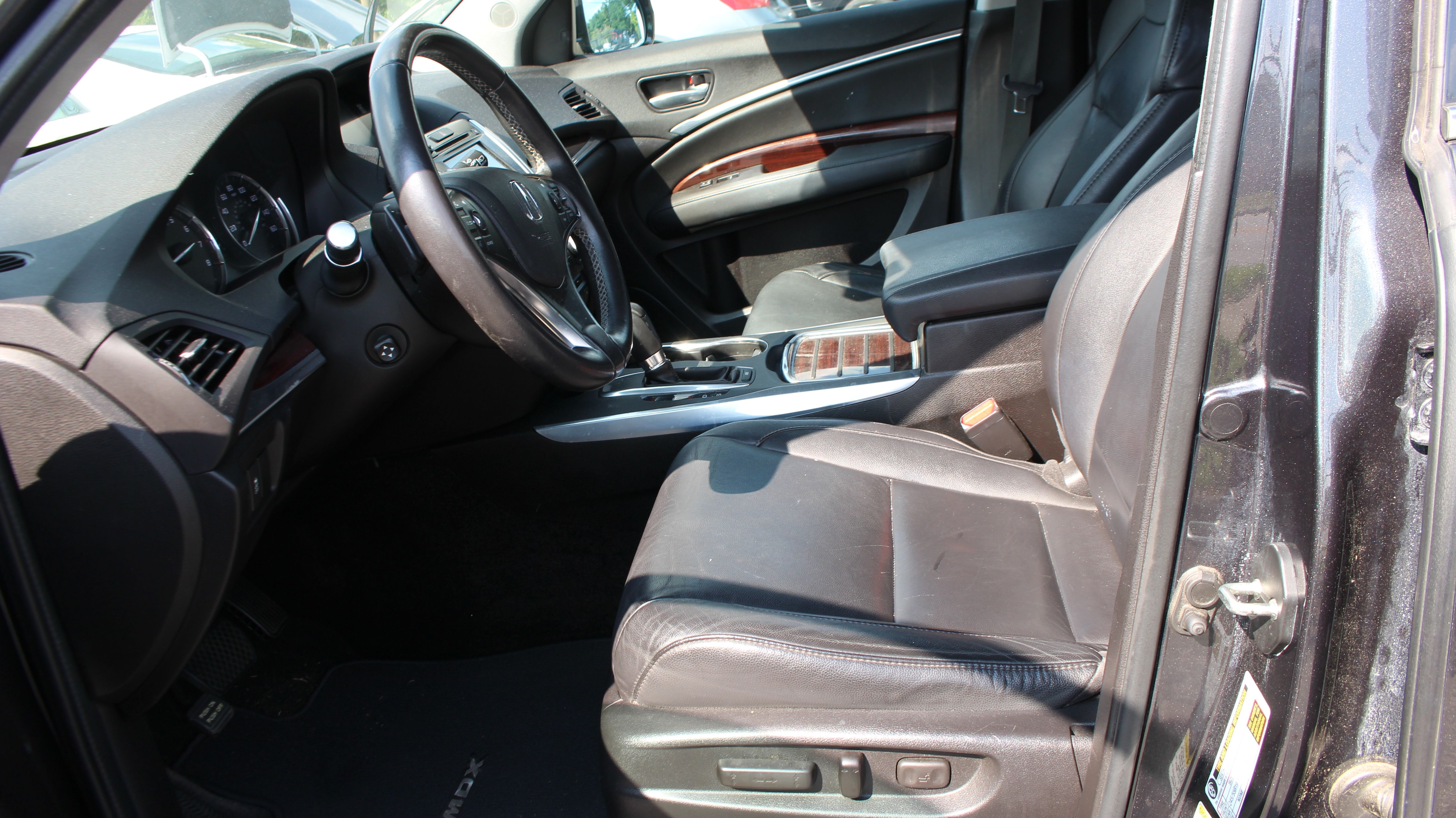 Used 2015 Acura MDX w/ Tech & Entertainment Pkg FWD image 6
