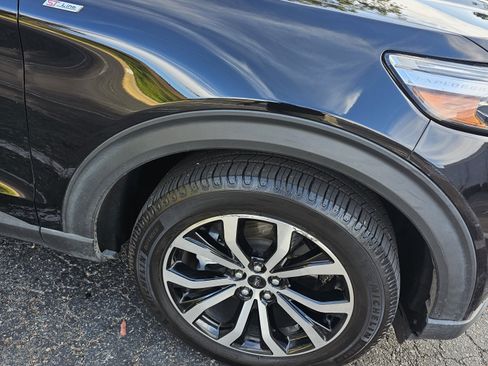 Used 2022 Ford Explorer ST-Line w/ Class IV Trailer Tow Package image 11