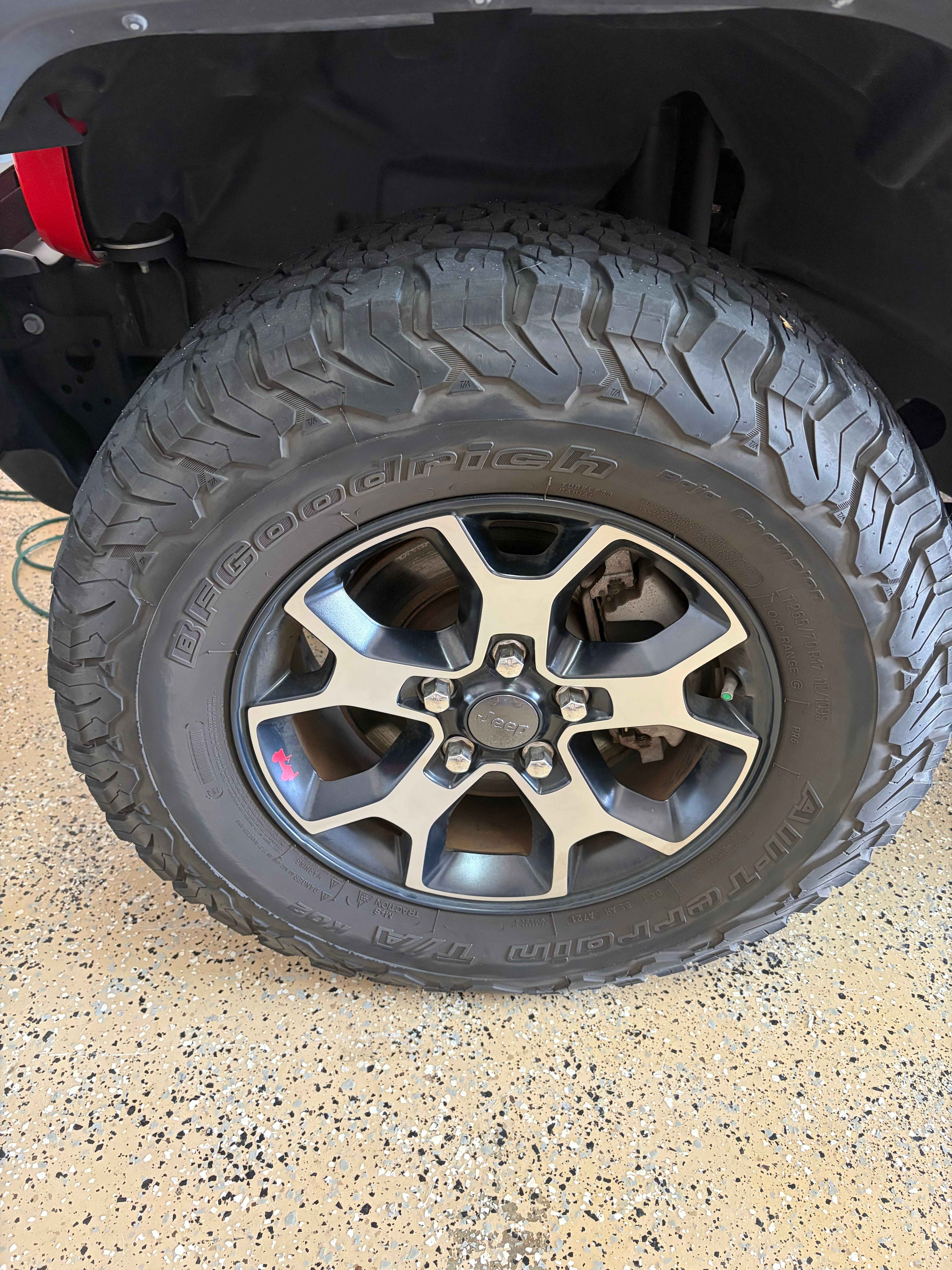 Used 2020 Jeep Wrangler Unlimited Sahara AWD/4WD image 8