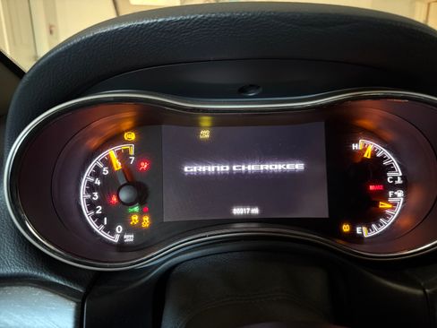 Used 2017 Jeep Grand Cherokee Limited w/ Luxury Group II image 23