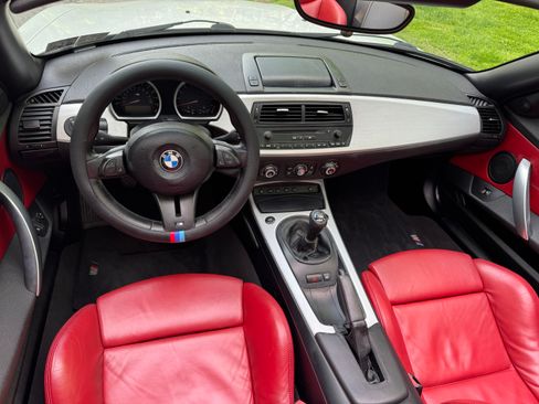 Used 2006 BMW M Roadster RWD image 10