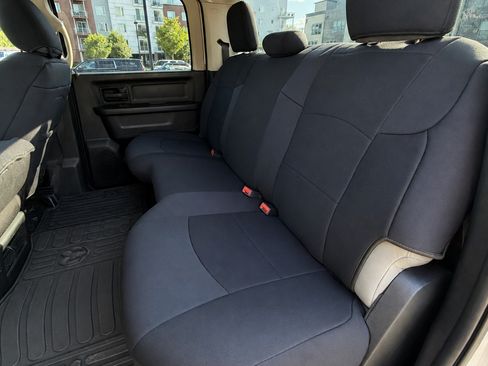 Used 2015 RAM 3500 Tradesman w/ Chrome Appearance Group AWD/4WD image 9