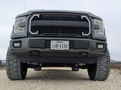 Used 2016 Ford F150 XLT w/ Equipment Group 302A Luxury image 10