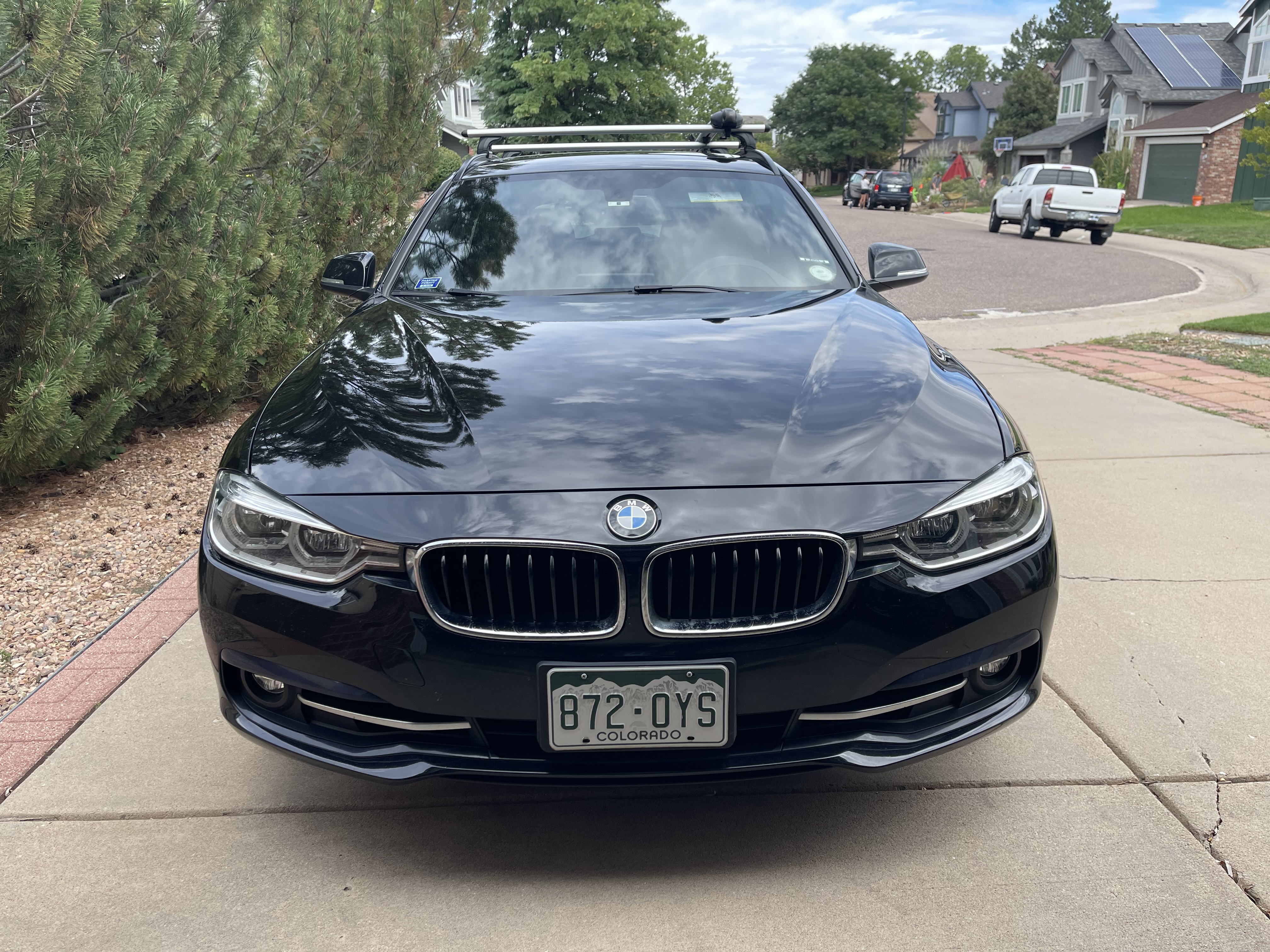 Used 2018 BMW 330i xDrive Wagon AWD/4WD image 5