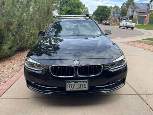Used 2018 BMW 330i xDrive Wagon AWD/4WD image 5