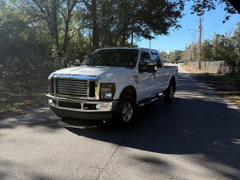 Used 2008 Ford F250 Lariat image 1