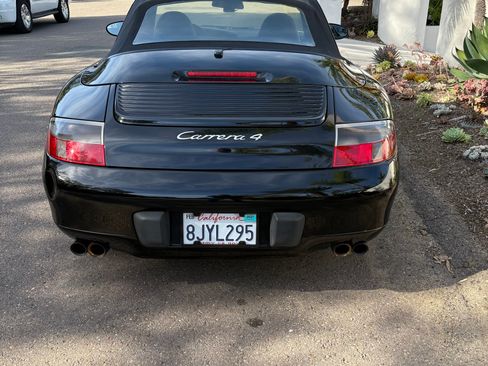 Used 2001 Porsche 911 Carrera 4 image 8