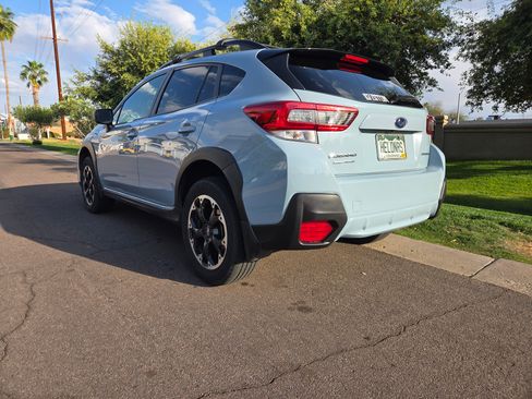 Used 2021 Subaru Crosstrek 2.0i image 5
