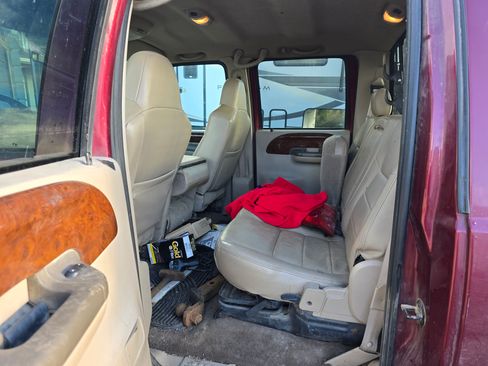 Used 2004 Ford F350 Lariat image 6