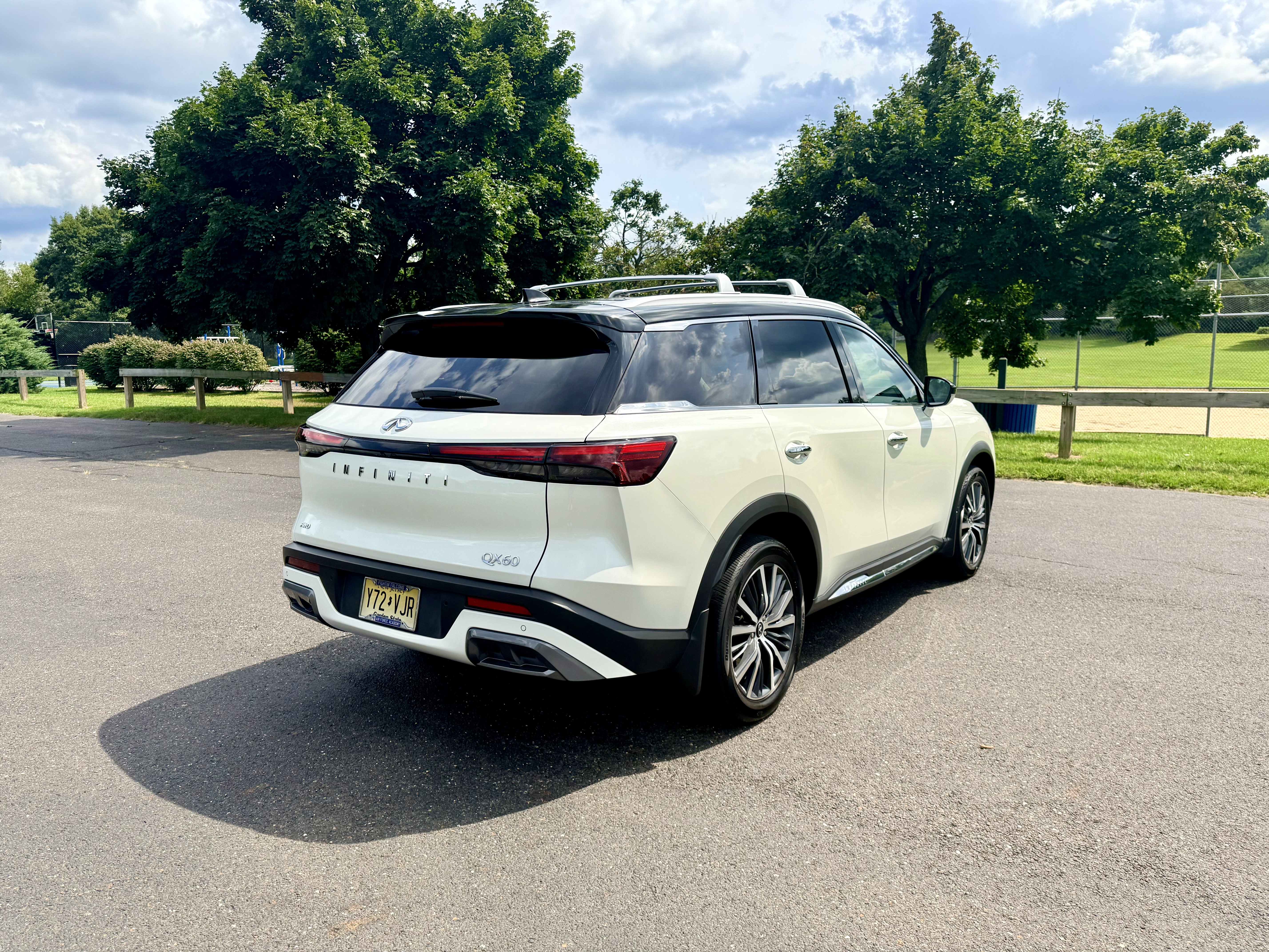 Used 2024 INFINITI QX60 Sensory AWD/4WD image 9