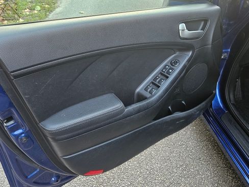 Used 2017 Kia Forte LX image 18