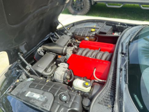 Used 2003 Chevrolet Corvette Z06 w/ Memory Package, 3 Drivers RWD image 8