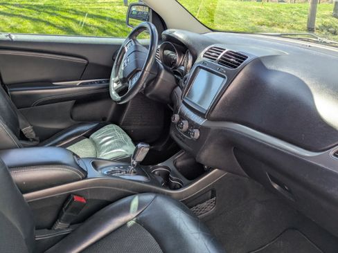 Used 2016 Dodge Journey Crossroad FWD image 16