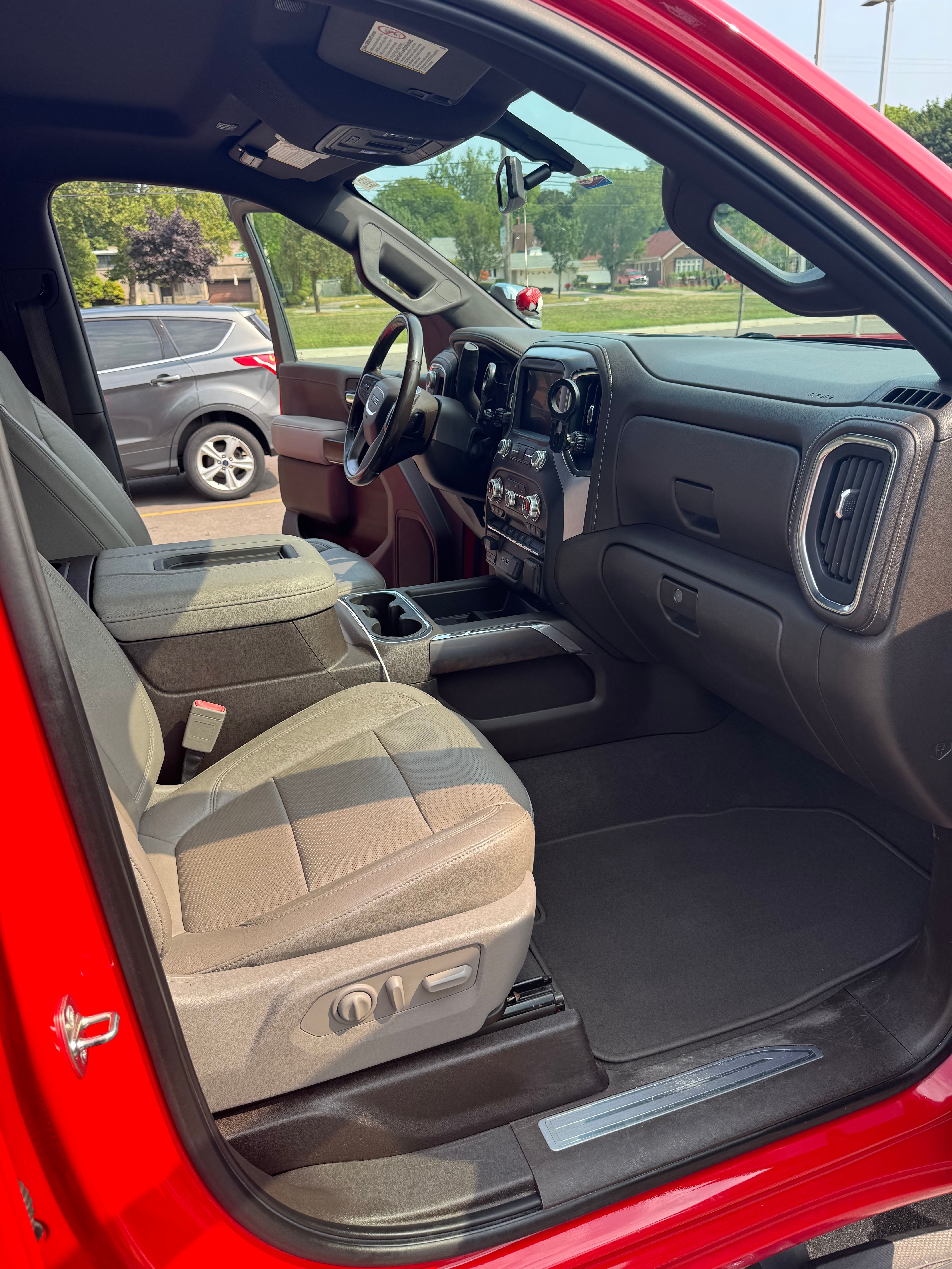 Used 2020 GMC Sierra 2500 SLT w/ SLT Convenience Package AWD/4WD image 10