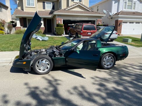 Used 1993 Chevrolet Corvette Coupe image 22