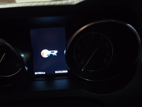 Used 2017 Jaguar F-TYPE R image 12