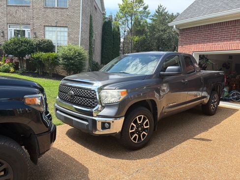 Used 2016 Toyota Tundra SR5 image 16