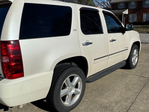 Used 2011 Chevrolet Tahoe LTZ image 8