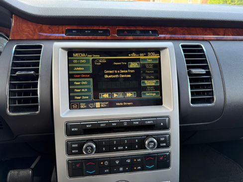 Used 2010 Ford Flex Limited AWD/4WD image 14