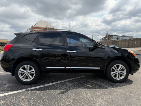 Used 2013 Nissan Rogue SV image 8