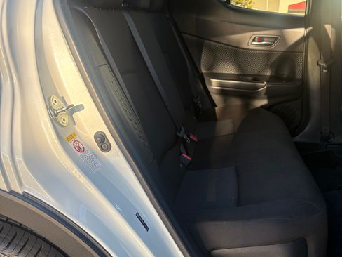 Used 2019 Toyota C-HR XLE FWD image 13