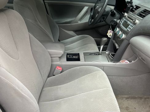 Used 2009 Toyota Camry LE image 11