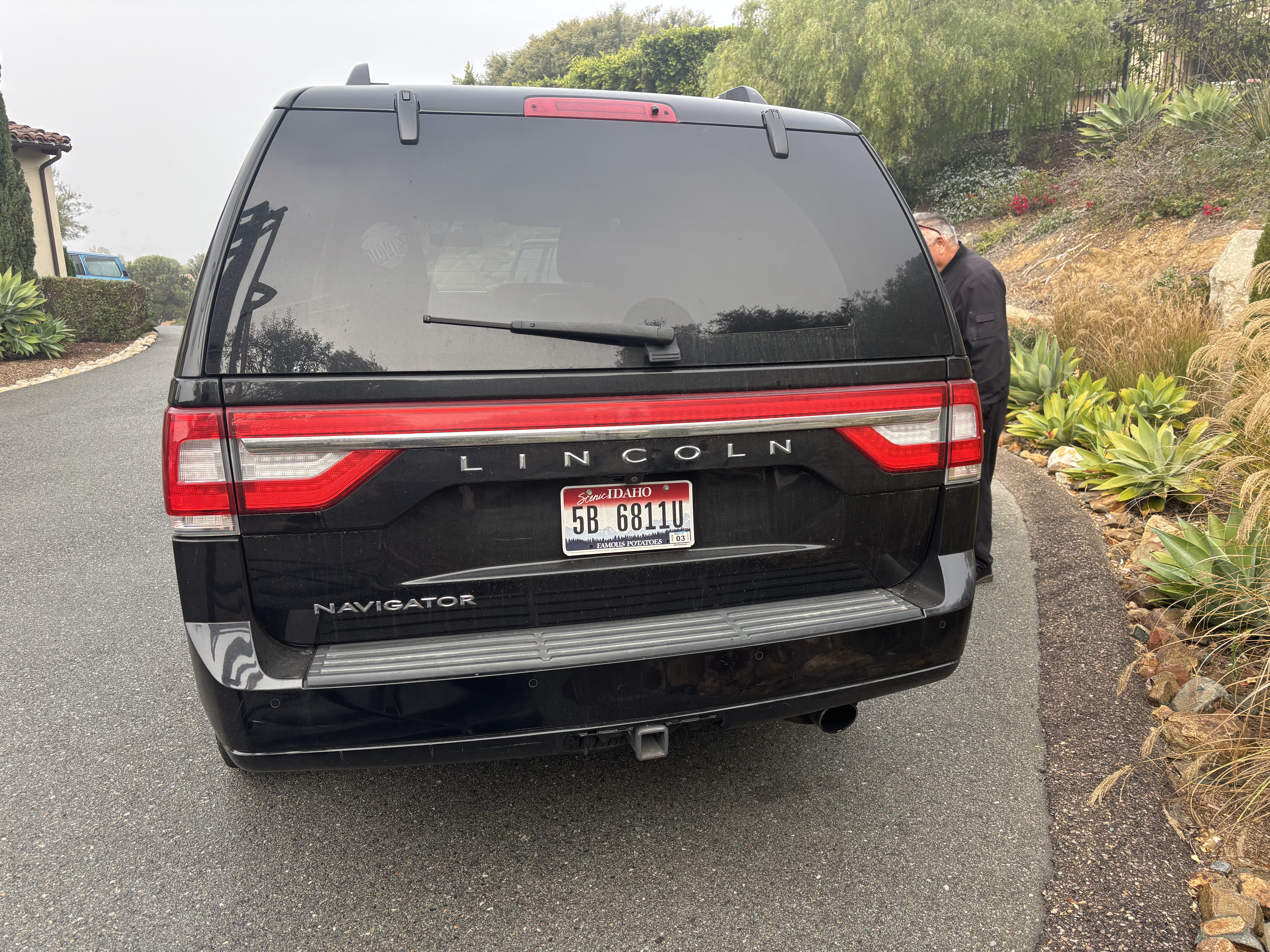 Used 2017 Lincoln Navigator Reserve AWD/4WD image 24