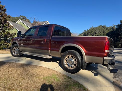 Used 2005 Ford F250 King Ranch RWD image 6