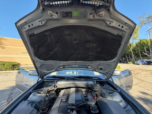 Used 2005 BMW 330Ci Convertible image 8