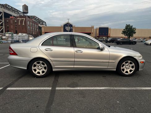 Used 2006 Mercedes-Benz C 280 4MATIC Sedan image 2