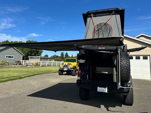 Used 2021 Toyota Tacoma TRD Off-Road w/ TRD Premium Off Road Package image 20