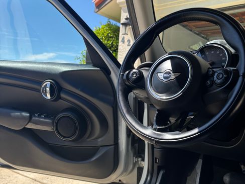 Used 2017 MINI Cooper 4-Door Hardtop FWD image 18
