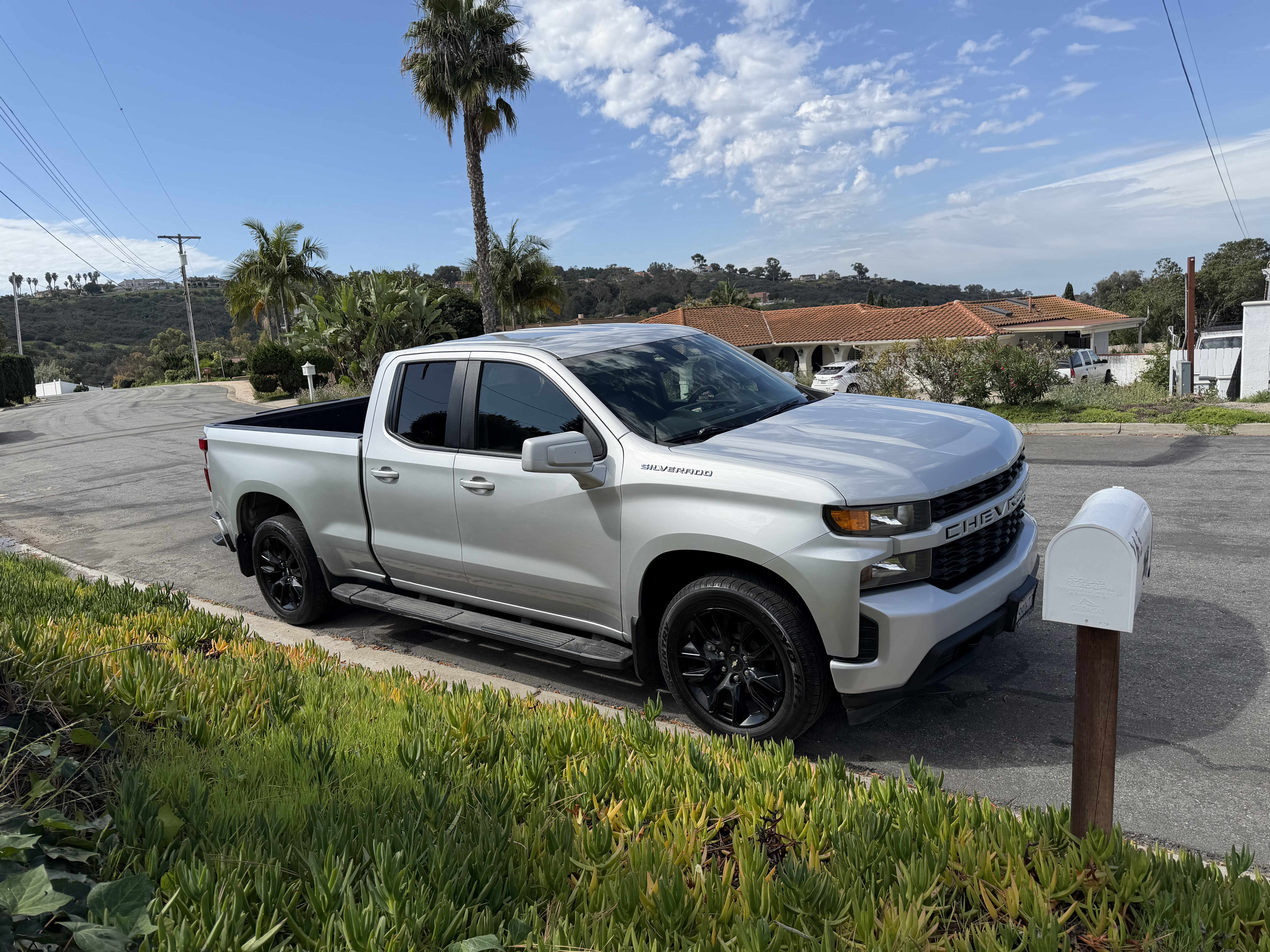 Used 2019 Chevrolet Silverado 1500 Custom RWD image 1