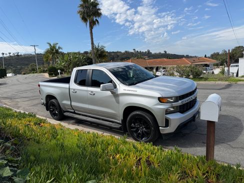 Used 2019 Chevrolet Silverado 1500 Custom image 1